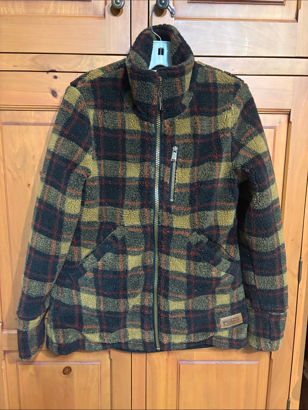 Pendleton tan & Black Plaid Sherpa Jacket